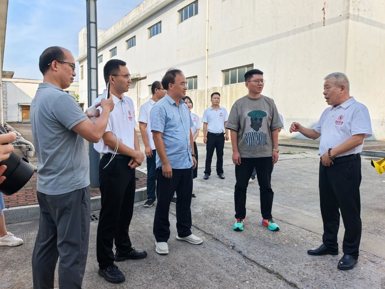 “片葉度關(guān)山——萬里茶路中國行（2025）”活動(dòng)走進(jìn)益陽茶廠